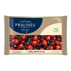 Konfektes, pralinē piena šokolādē ar lazdu riekstu krēma pildījumu, 1kg