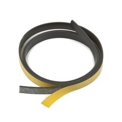 Magnētiskā lente 10x1.5mm, pašlīmējoša 1m